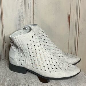 Blowfish Malibu ankle booties grey boots basket weave 6